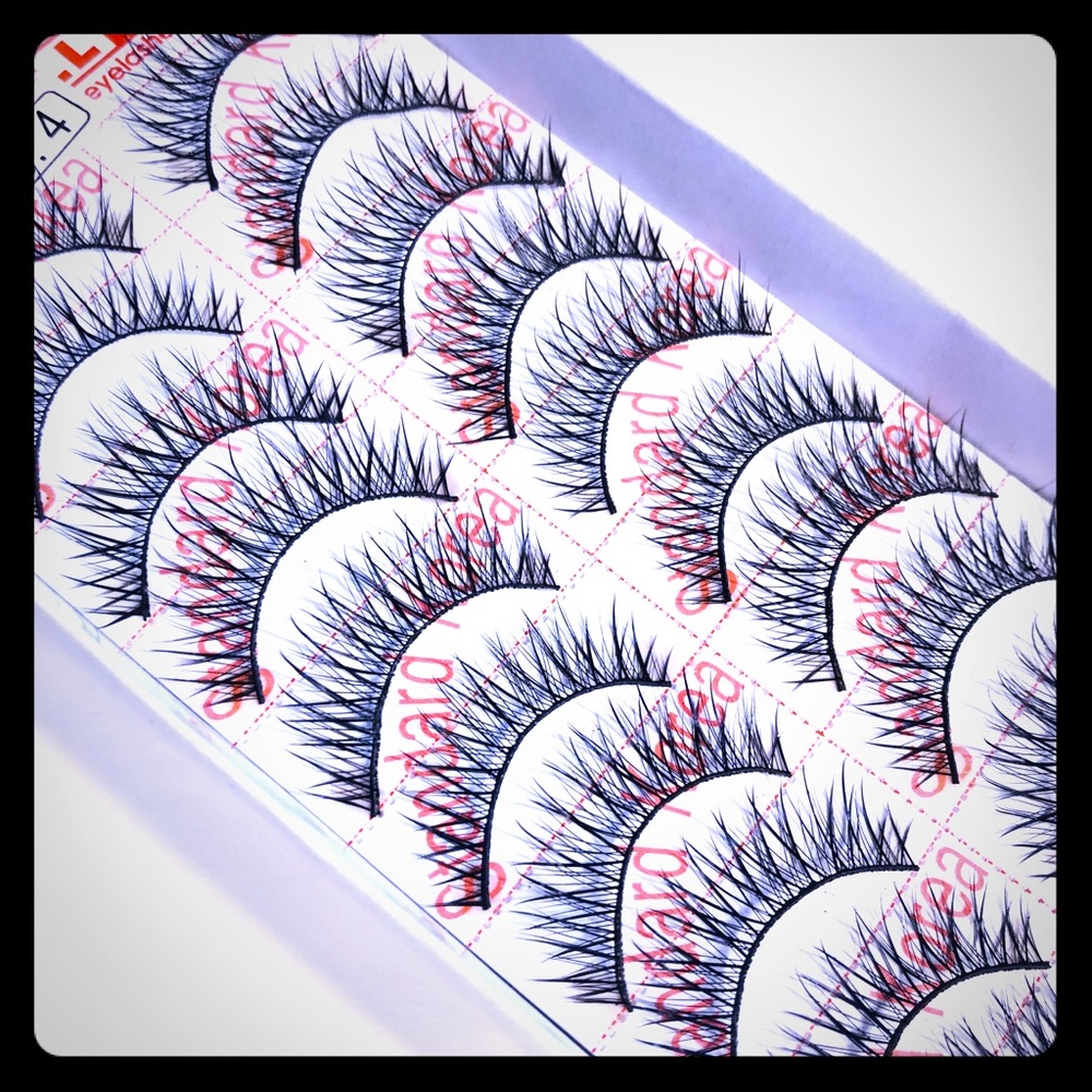 2 CASES! 20 PAIRS OF 3D FAUX LASHES NIB😍